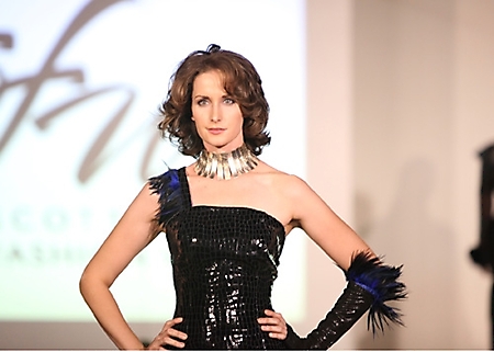 wearable-art-walk-2009-scottsdale_72