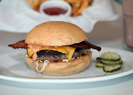 zinburger-grand-opening-phoenix-2010_21