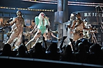 lady-gaga-grammy-awards-show-2010_02