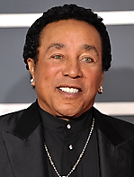 smokey-robinson-grammy-awards-2010