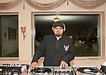 international-rescue-committee-art-show-wrigley-mansion-phoenix-2009_22
