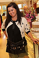brushes-with-greatness-saks-fifth-avenue-phoenix-2009_43
