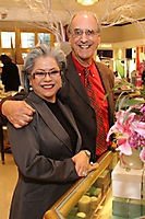 brushes-with-greatness-saks-fifth-avenue-phoenix-2009_44