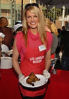 courtney-hansen-volunteering-christmas-2009