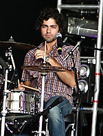 adrian_grenier