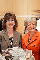 women-of-central-phoenix-breakfast-for-saks-summer-sizzles-2009_00