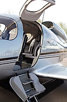 cirrus-aircraft-vision-first-flight-scottsdale-2010_14