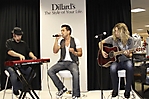 david-hernandez-dillards-phoenix-2009-04