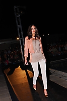 guess-fashion-show-w-scottsdale-2010_20