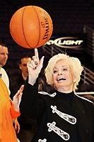 jack-in-the-box-celebrity-shoot-out-phoenix-2010_26
