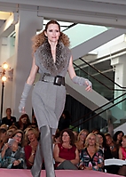 key-to-the-cure-fashion-show-saks-phoenix-2009_01