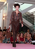 key-to-the-cure-fashion-show-saks-phoenix-2009_67