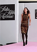 key-to-the-cure-fashion-show-saks-phoenix-2009_80