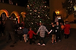 motelucia-tree-lighting-scottsdale-2009_79