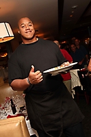 celebrity-waiter-night-mortons-scottsdale-2009_044