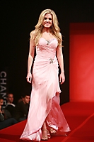 roxanne-couture-barrett-jackson-scottsdale-2010_15