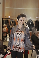 saks-summer-sizzles-fashion-show-phoenix-2009_21