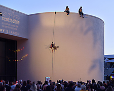 Vertical_Dance_Rose_Huey_Megan_Lowe_Roel_Seeber_01_photo_by_David_Blakeman_1776725838_69e6af4e2c5ca