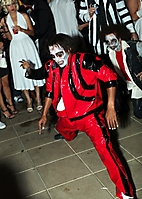 thiller-dancers-halloween-w-scottsdale-2009_04