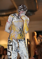 wearable-art-walk-living-sculpture-scottsdale-fashion-week-2009_03