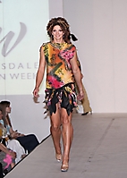 wearable-art-walk-2009-scottsdale_59