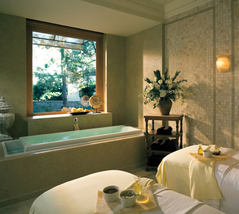 AFM0112-Travel-Spa-Treatment-Room