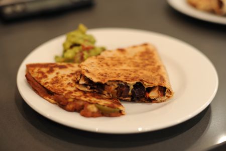 leftover-fajita-quesadilla