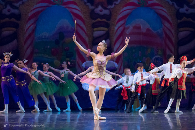 Arizona-Youth-Ballet-Nutcracker_8b1ccc65-5056-b3a8-49551c7586a04524.jpg