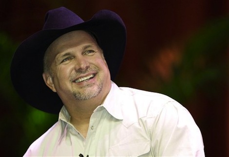 Garth-Brooks-CountryMusicIsLove1