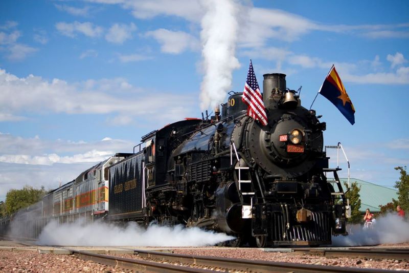 Grand Cayon Railway 2.jpg
