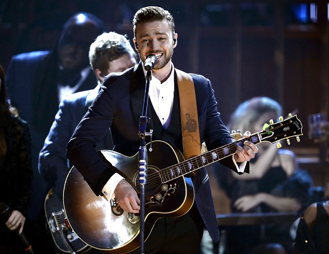 Justin-Timberlake-took-over-American-Music-Awards-Nov