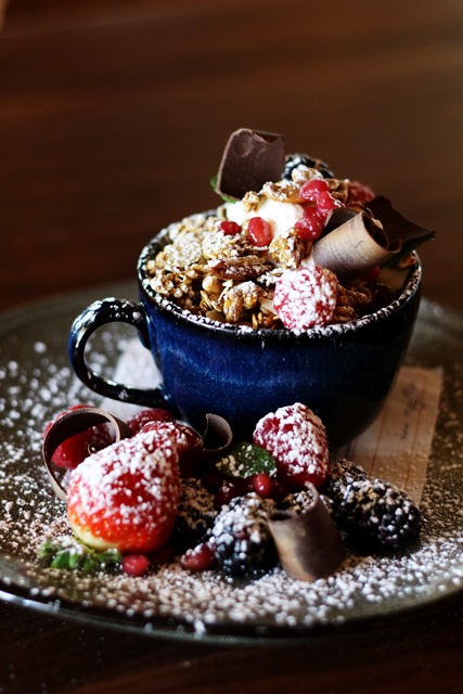 MoraBrunch-Granola-01.jpg