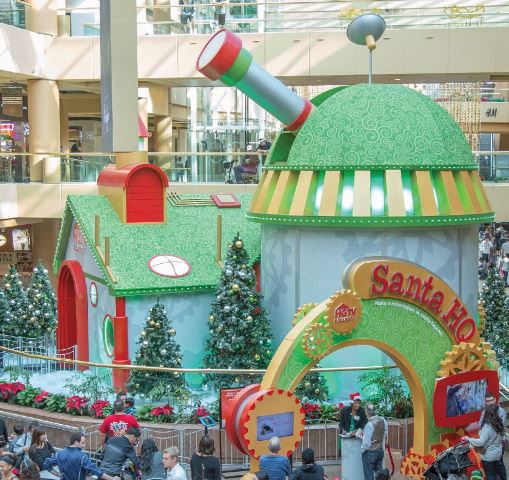 Santa HQ at Scottsdale Fashion Square.JPG