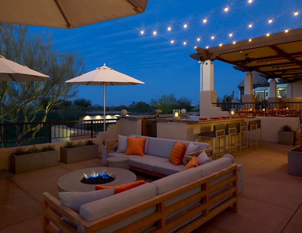 Toro_Restaurant_Scottsdale_C01_2015_Patio_Loungeweb.jpg