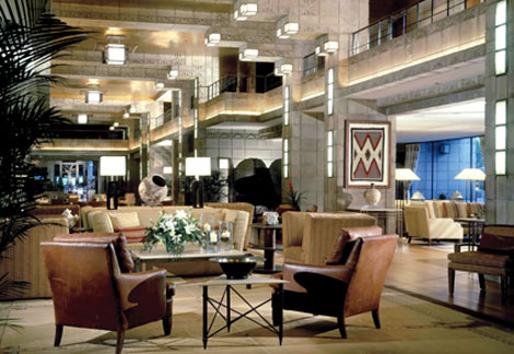 afm1112-gold-biltmore-lobby