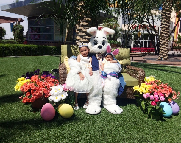 Westgate Entertainment District Bunny 2