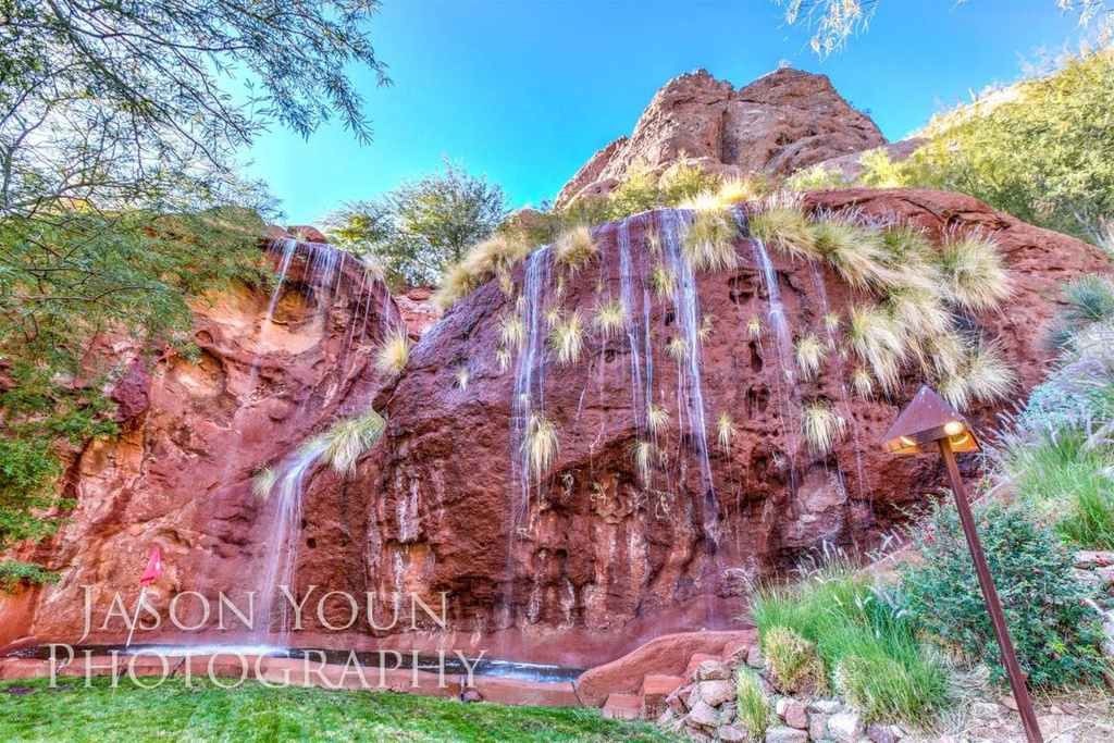 red ro waterfall