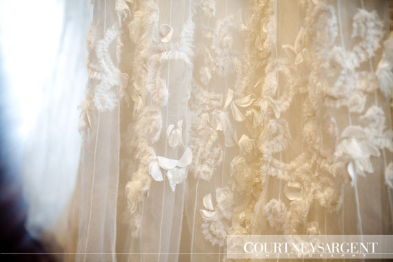 wedding-dress-trends-florals-12