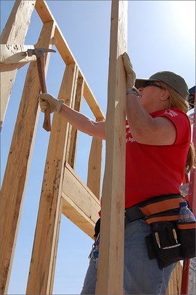 rsz construction-photography-hammering