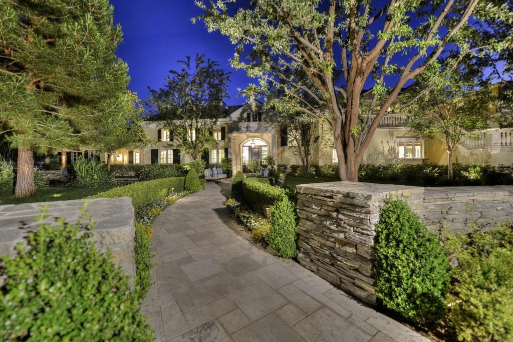 12.5 mill house outside front