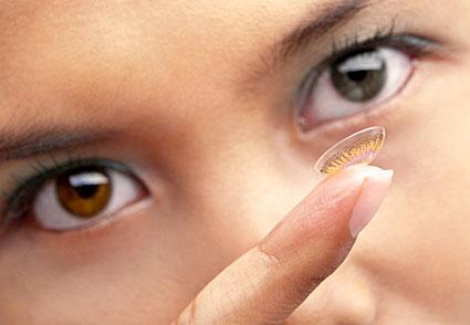 146830-425x294-colored-contacts