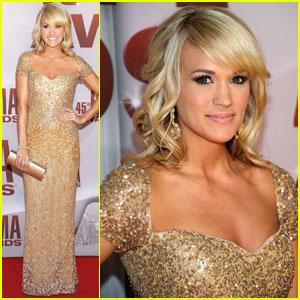 carrie-underwood-cma-awards-2011