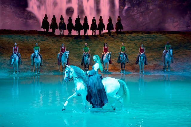 cavalia3.jpg