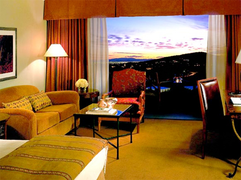 loews-ventana-canyon-suite