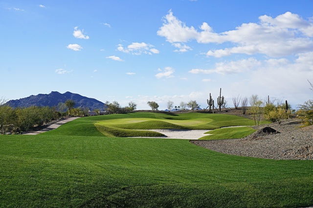 desert mtn Hole 4 at NO. 7.JPG