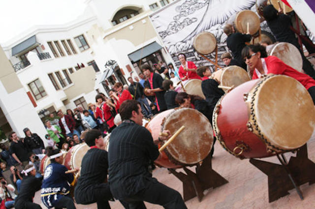 japanese-festival-matsuri-at-heritage-square-park.4498537.870_3b23e8c2-5056-b3a8-49e19f80ef72eaf4.jpg