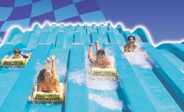 wet-n-wild-desert-racers