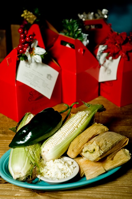 los sombreros holiday tamale