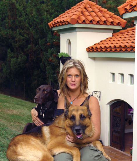 Thinking Outside the House - Rachel Hunter Dogs