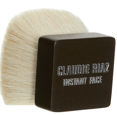 claudio-riaz-instant-face-brush